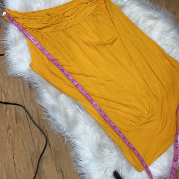 New York & Company One Shoulder Tunic. XS. NY&C - Picture 9 of 9